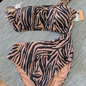 Shade & Shore Black and Tan One Piece Swimsuit